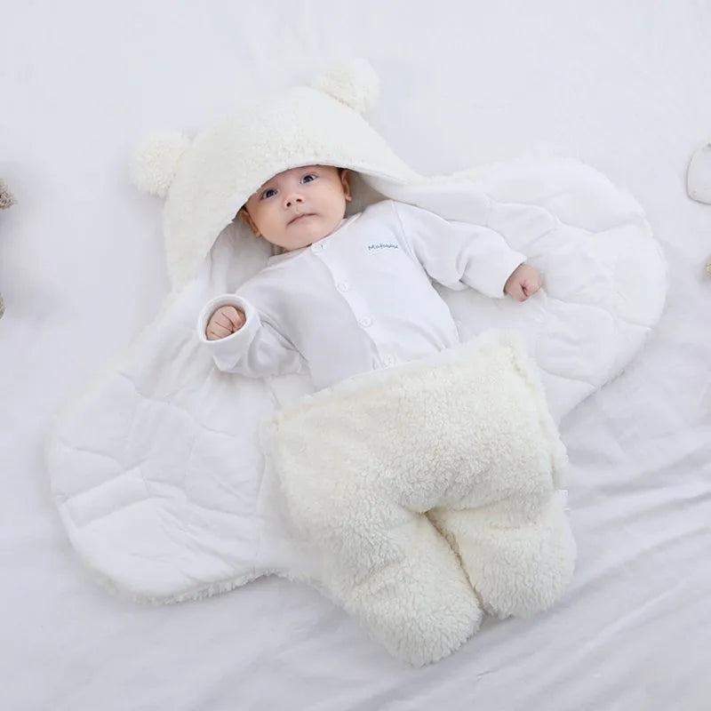 Nid d'ange bébé : Un Cocon de Douceur pour combattre l'hiver